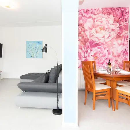 Appartamento Strawberry Hill By Locap Group